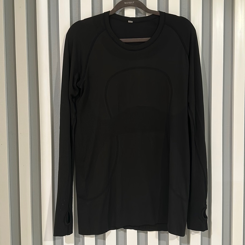 Lululemon Swiftly Tech Long Sleeve 2.0 Black Womens size 12 EUC